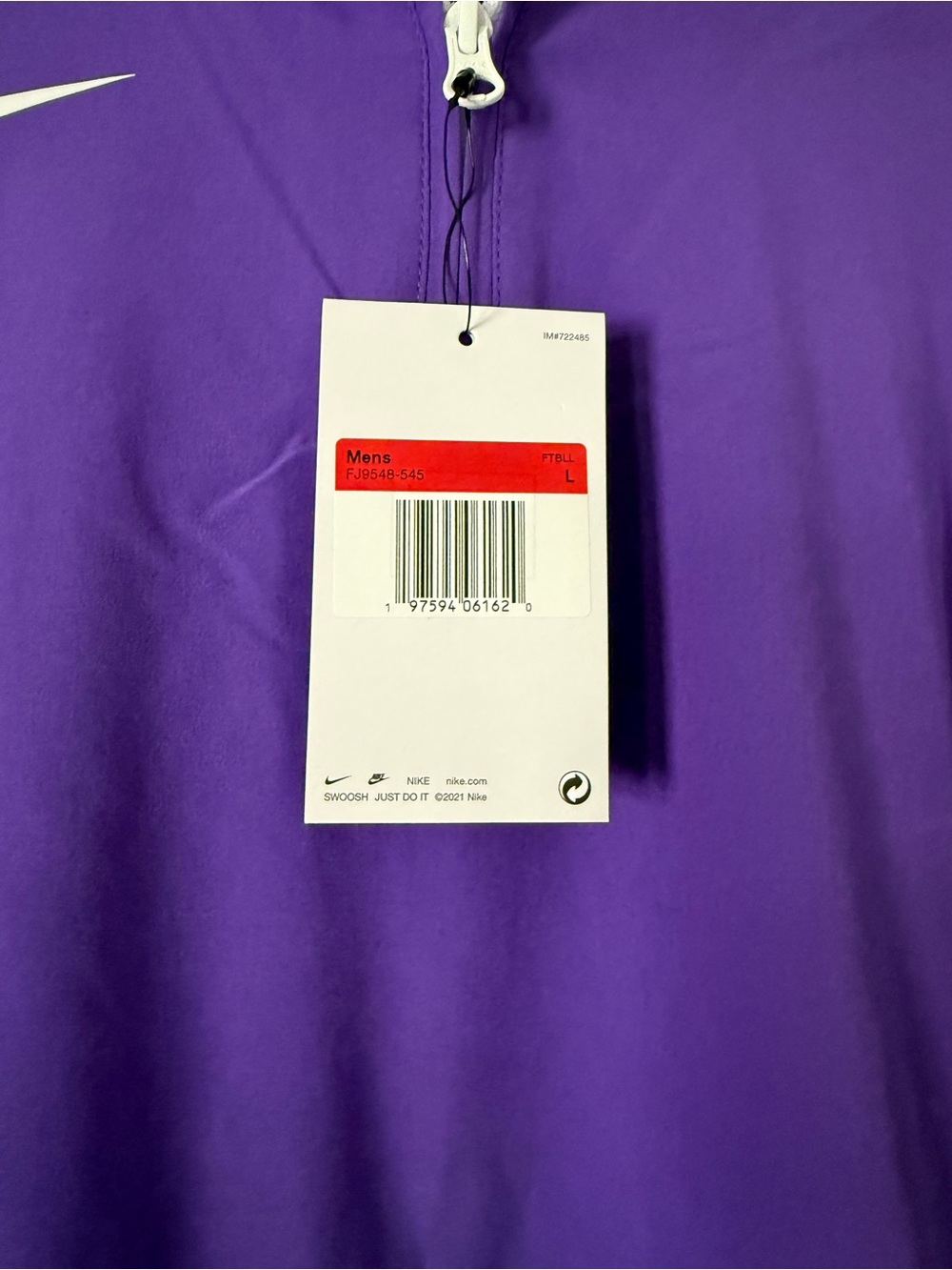 Nike Men’s Purple Short-Sleeve Pullover with zip up hood option - Picture 3 of 4